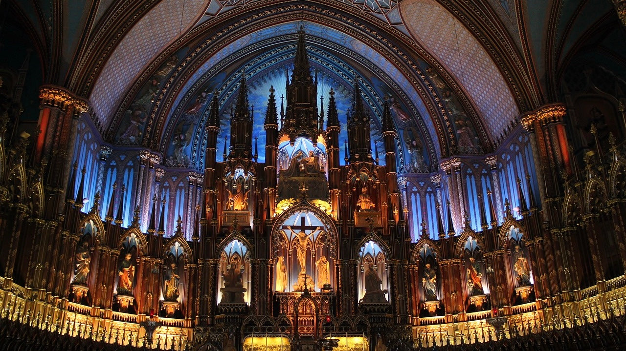 Notre-Dame Outdoor Walking Tour with Sainte-Chapelle entry